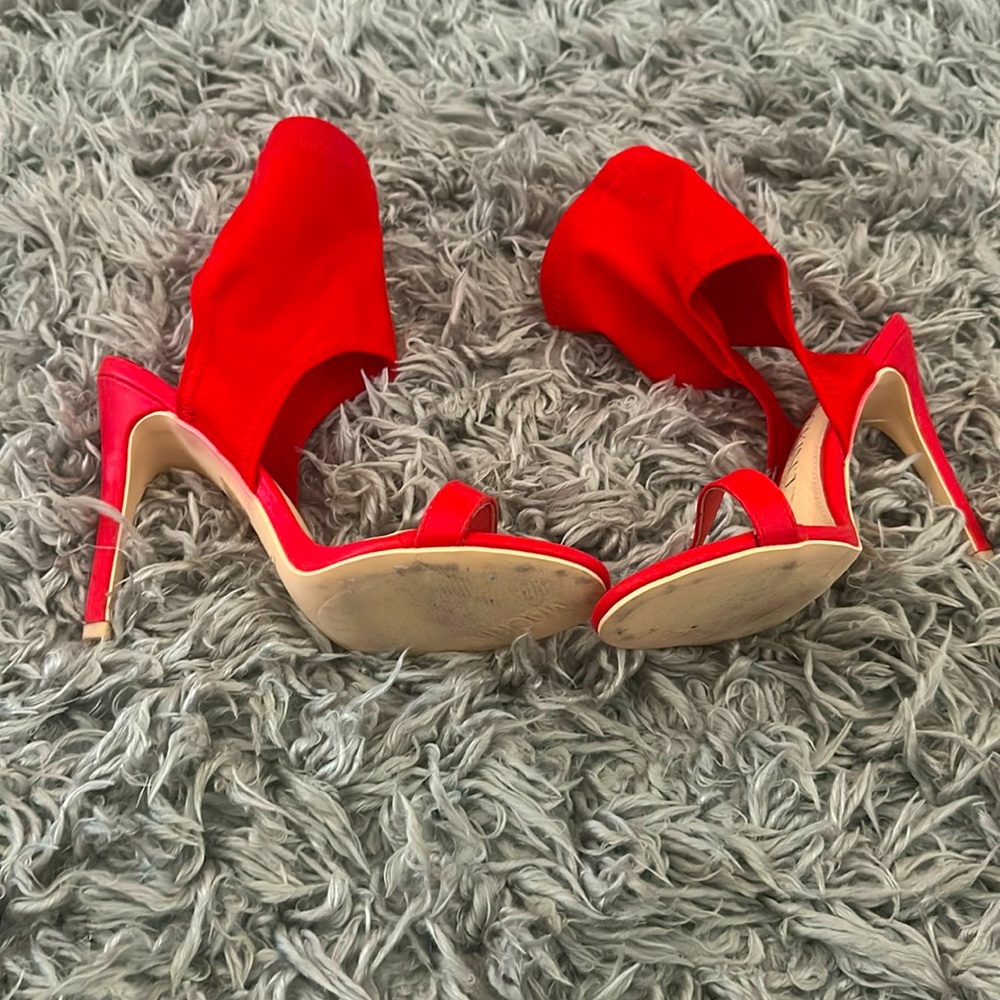 Red heel